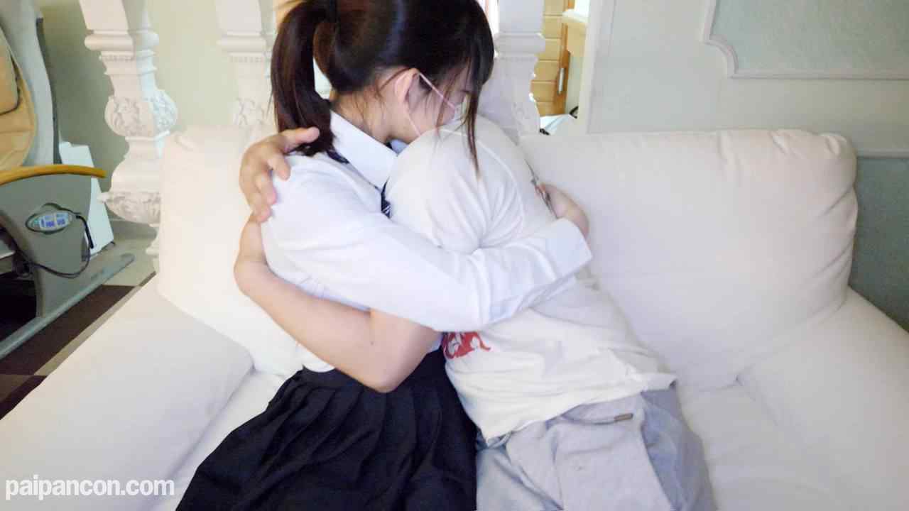 FC2-PPV-3033555 - 【カップルで登場】すんごい美巨乳の制服Ｋ生が彼氏の目の前で中○しされる〈素人〉※レビュー特典あり