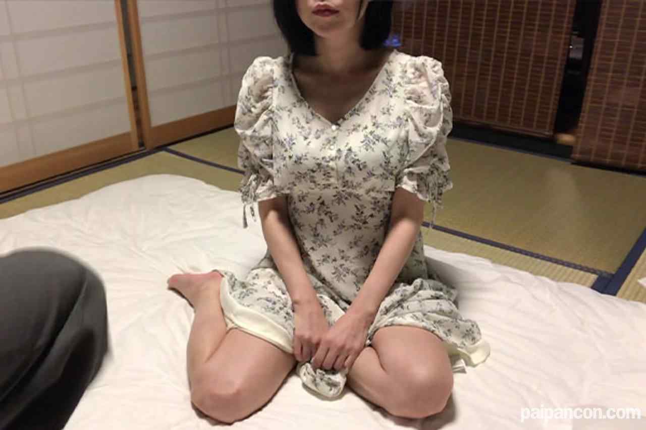 FC2-PPV-3076204 - ※期間限定1930pt→930pt【ハメ撮り・無】利息を払わない奥さんは旦那の実家に住んでるので行き姑が１階にいるのに犯して中出し制裁