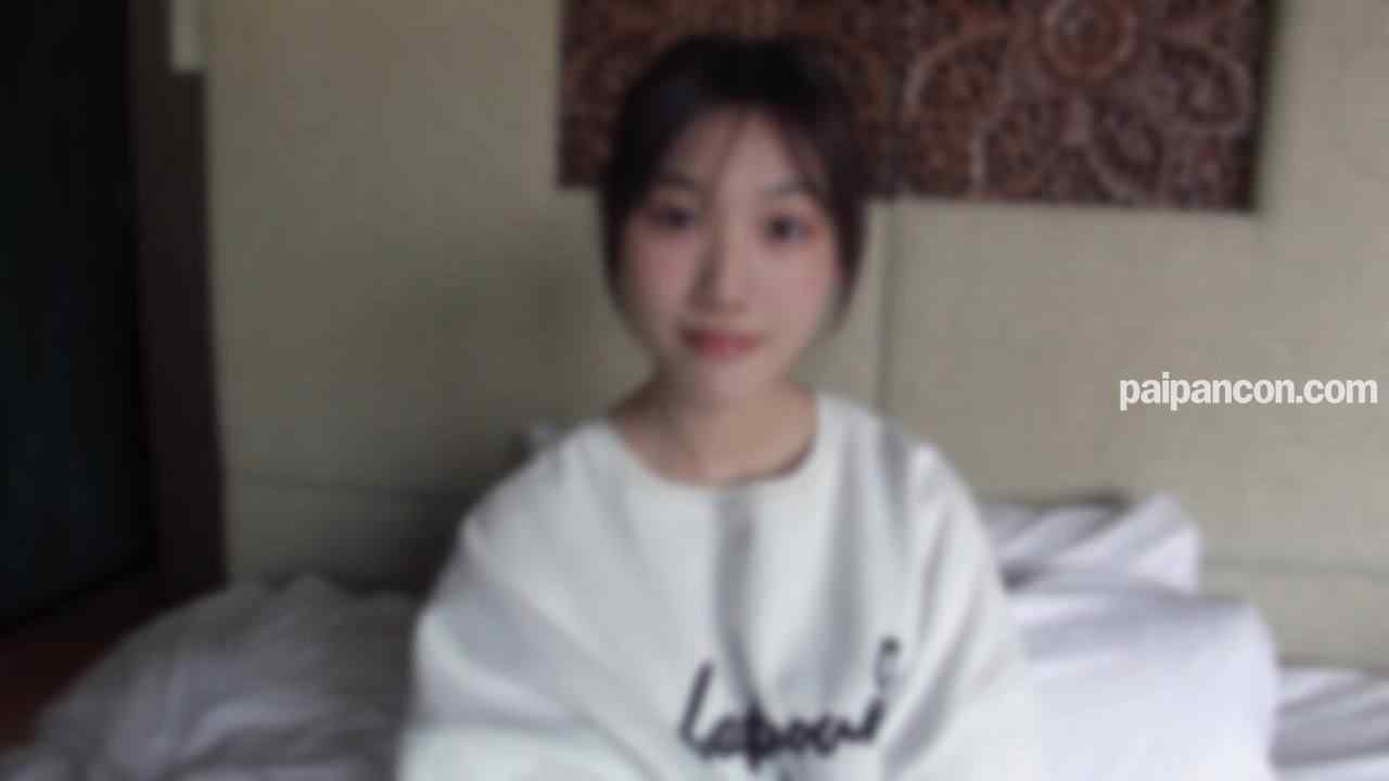 FC2-PPV-4400670 - Dカップ美乳で美尻の20歳保育士さんとオトナの性教育♥ふっくら気持ち良いパイパン名器に生挿入♥レビュー特典:フェラ抜き thumbnail_1.jpg