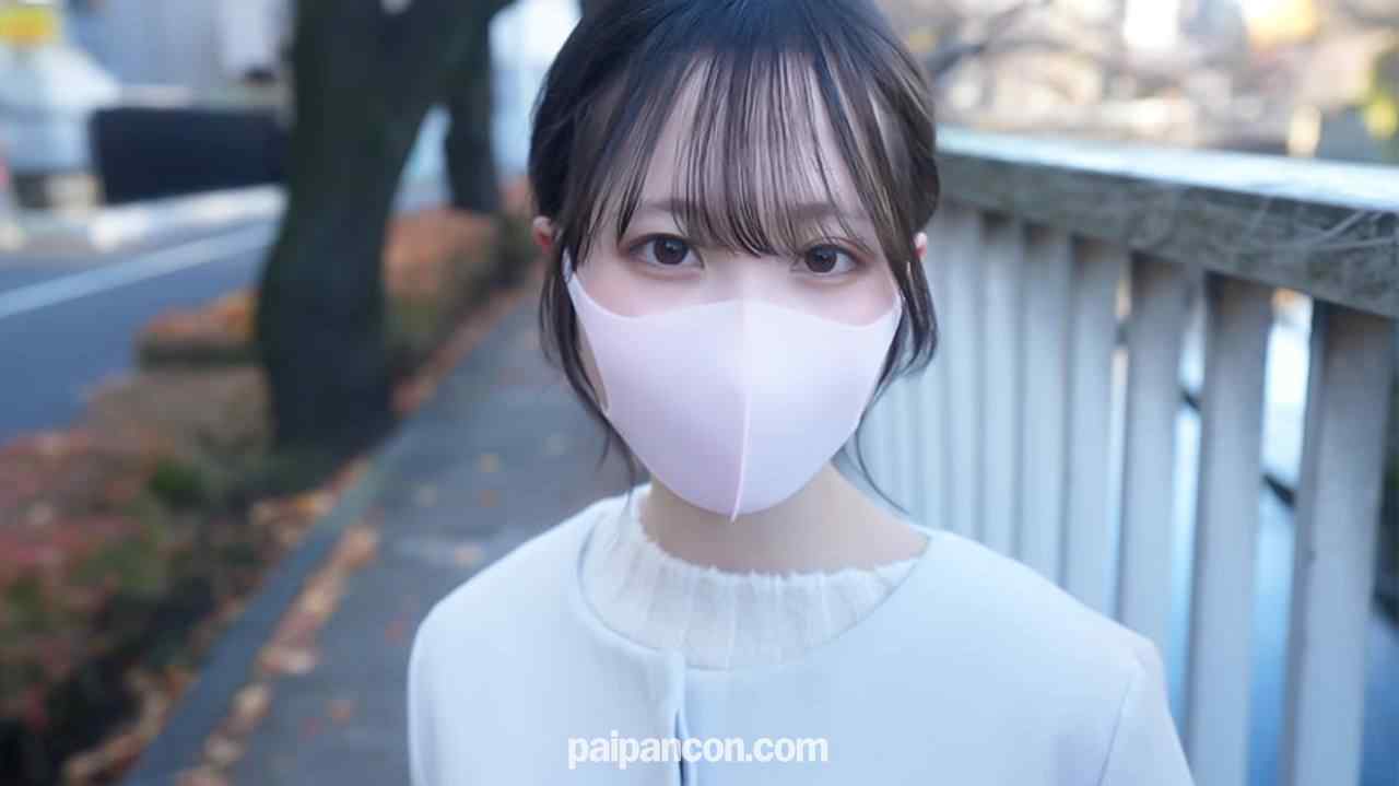 FC2-PPV-4592230 - 経験人数１人のみ！！１９才！、７ヶ月前まで高○３○生！、FC２最高クラスの超絶可愛い１９才登場！キャバ、風俗、援○一切経験なし、完全初撮影、今の彼氏しか経験無し、４７３人目 thumbnail_3.jpg