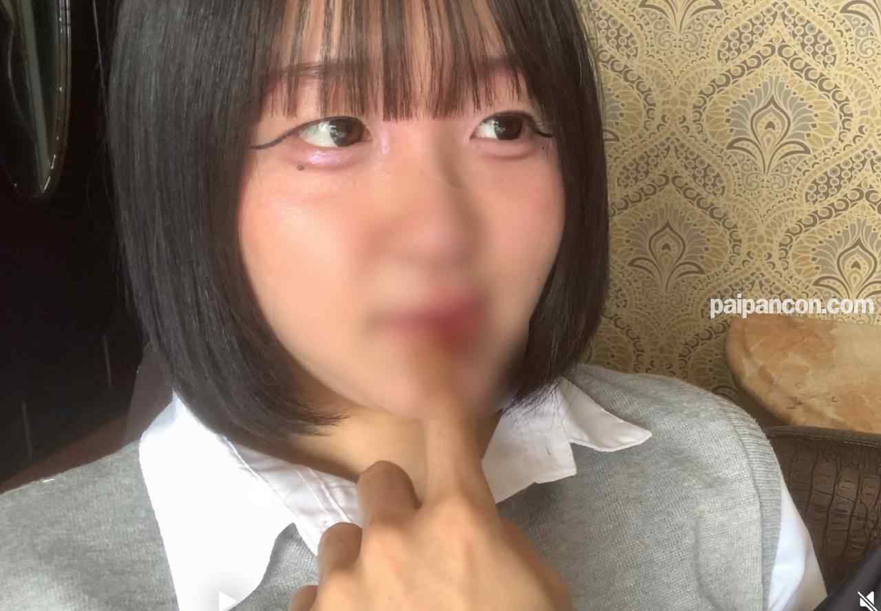 FC2-PPV-4716362 - 【無修正】　制服黒髪清楚なのにエロすぎる！　甘え上手な女の子に唾液飲ましてもらう代わりに、綺麗なピンクまんこに精液を膣に流し込む！ thumbnail_4.jpg