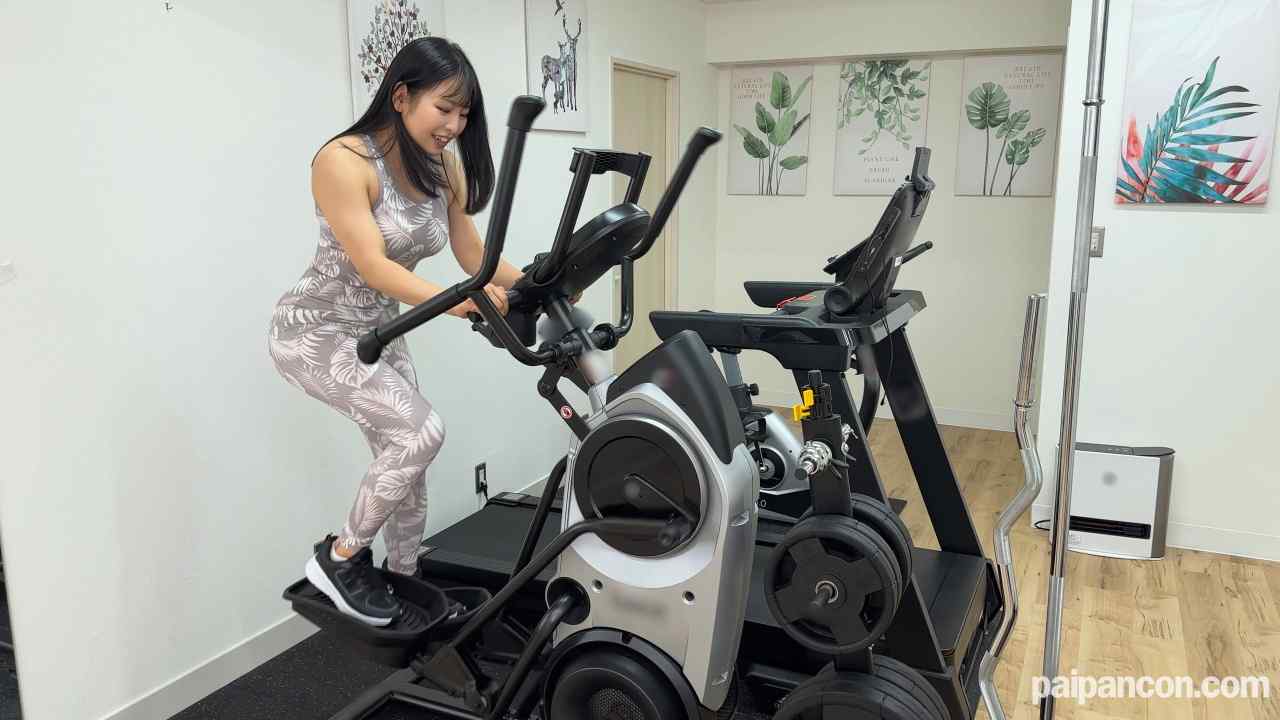 FC2-PPV-4778465 - 鍛えた極膣で精液を搾り取る淫乱人妻ジムトレーナー thumbnail_1.jpg