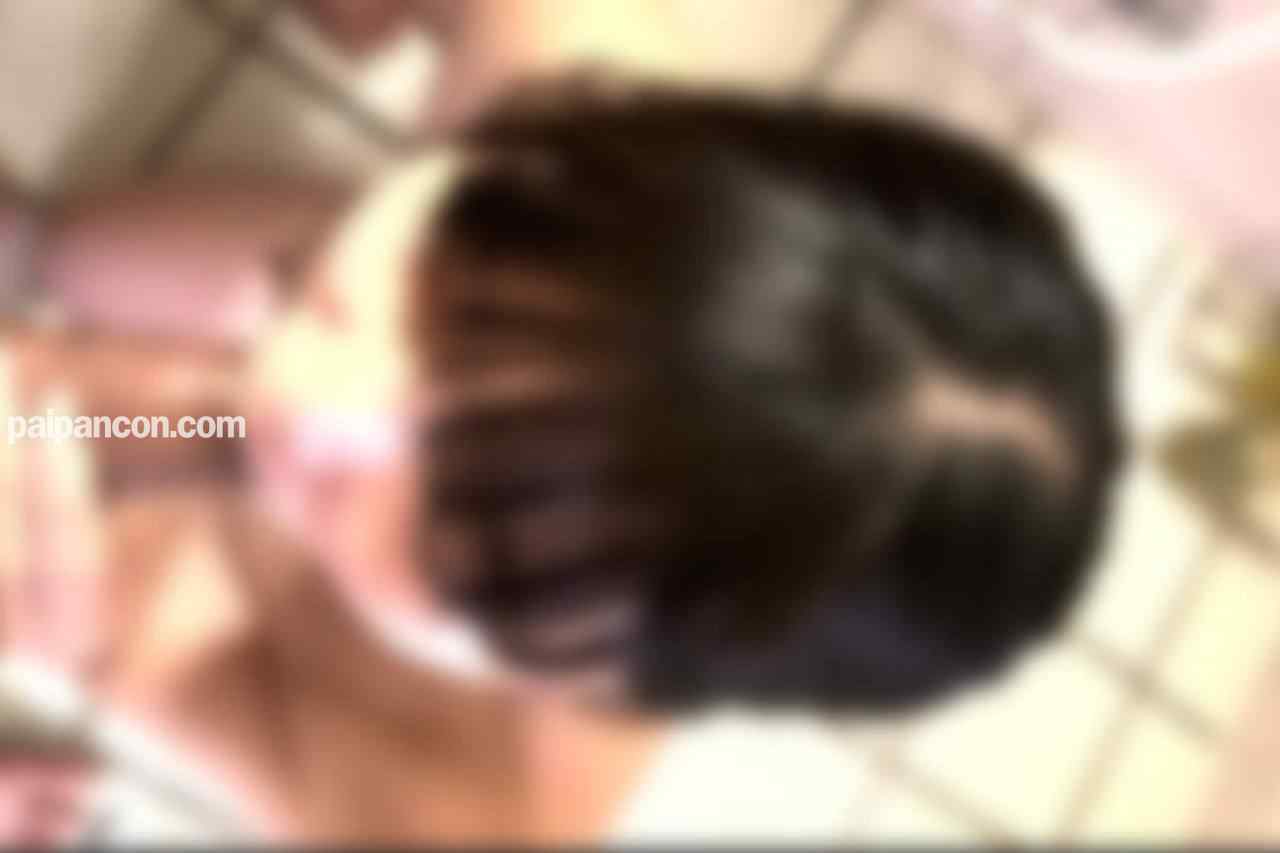 FC2-PPV-4821728 - ※1/3まで初回限定70％OFF※【個撮】人妻に陰茎2本持たせました。シャワー浴びるの1人がいいと言っていたので、突撃撮影してみだらな行為に thumbnail_0.jpg