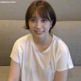 FC2-PPV-4852001 - デビュー作で驚異的な売上を記録したGカップの衝撃！ cover.jpg